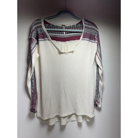 Free People Women’s Thermal Waffle Pullover Sweater Sz Medium V Neck Stretchy - Picture 4 of 9